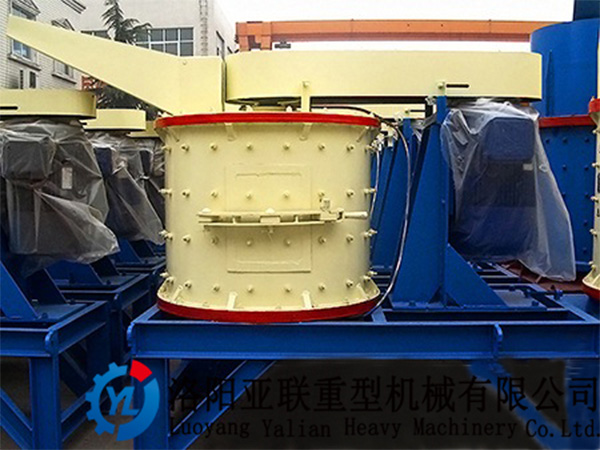 復(fù)合式破碎機(jī)哪家好？只看這幾點(diǎn)就夠了！